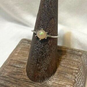 NWOT Lassa Luma Ring Size 7